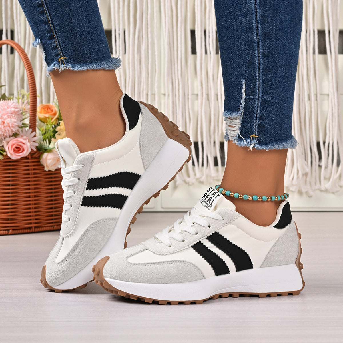 🔥 50% zniżki tylko dziś! Nie przegap! ⏰ Ergonomicznie zaprojektowane buty ortopedyczne – zapewniają naturalne wsparcie łuku stopy 👞 Skutecznie łagodzą ból stóp