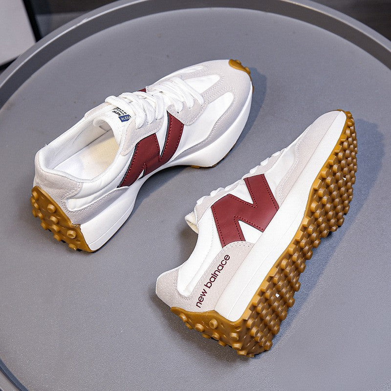 Buty codzienne OARONE® | Z szerokim noskiem, który zmniejsza nacisk na stopy.
